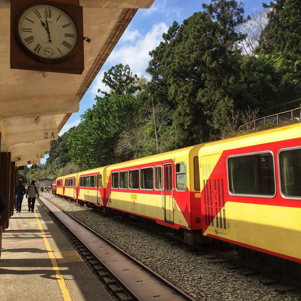 Alishan Railway Train